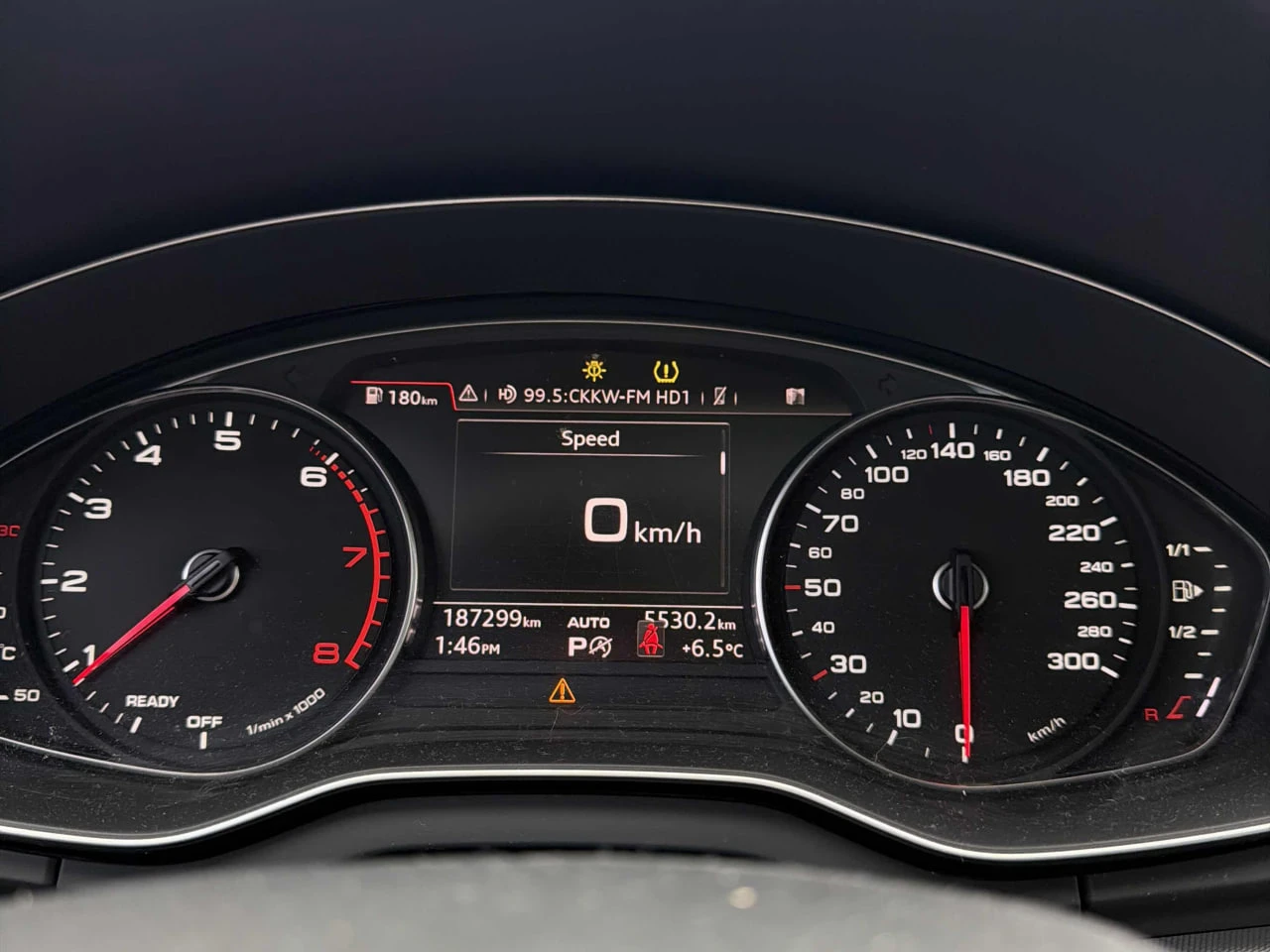 Audi Q5 * АВТО КРЕДИТ* ЦЕНА ДО БГ * СЕРВИЗНА ИСТОРИЯ *  - изображение 8