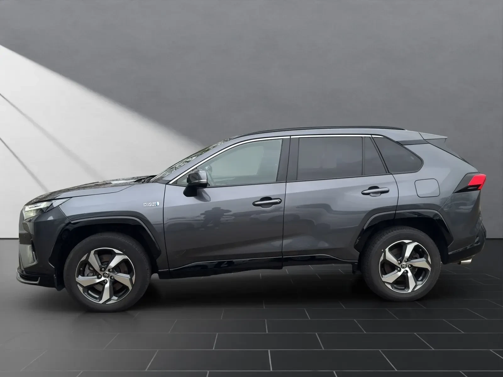 Toyota Rav4 COMFORT* CARPLAY* 15 JAHRE GARANTIE Plug in hybrid - изображение 2