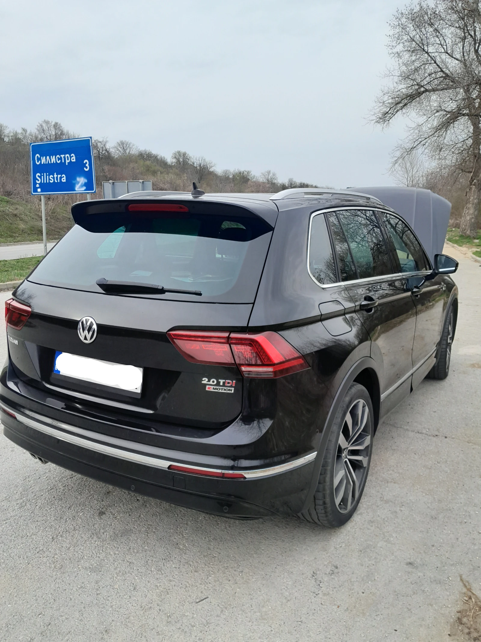 VW Tiguan R-line, снимка 7 - Автомобили и джипове - 54096212
