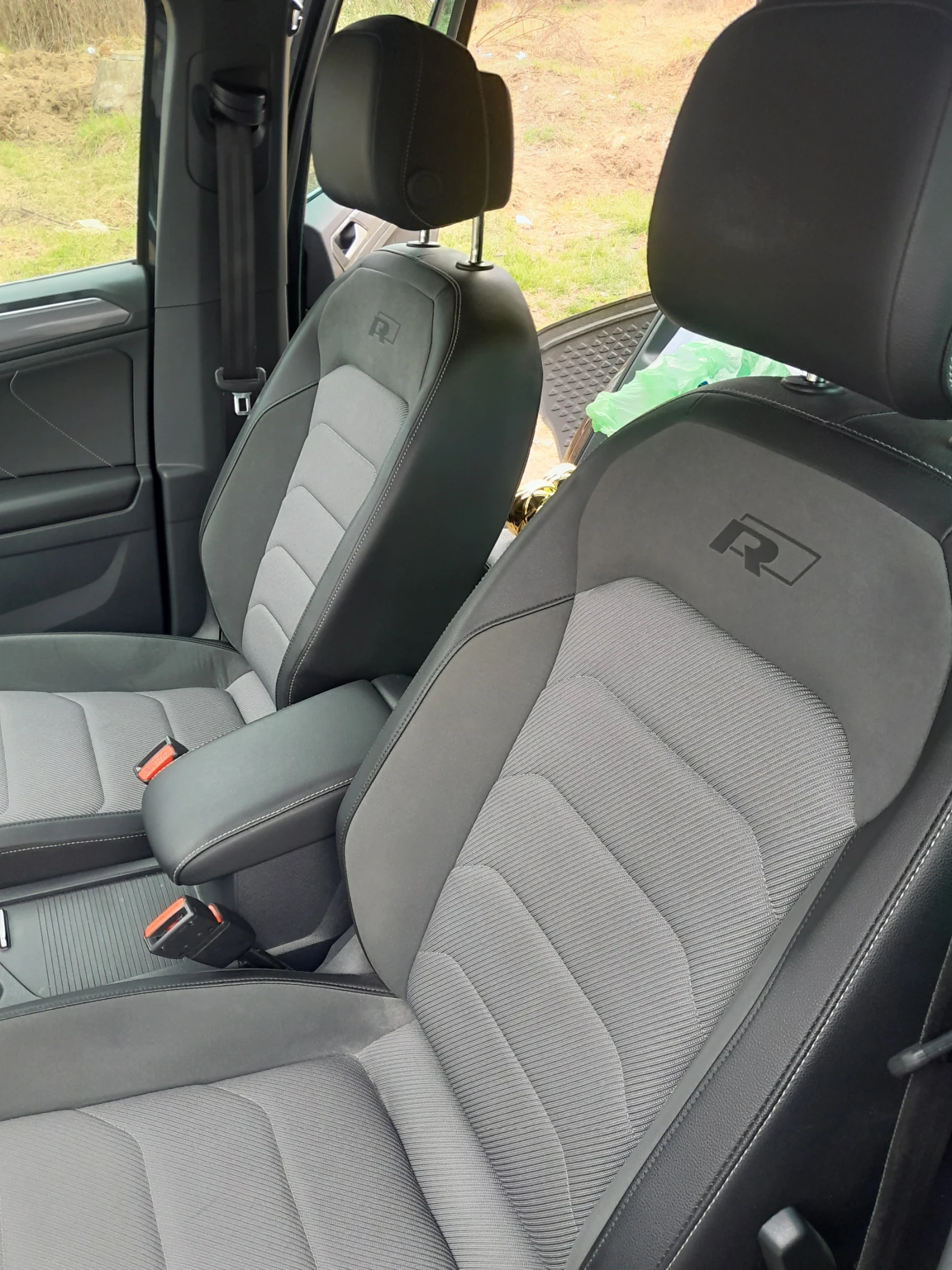 VW Tiguan R-line, снимка 14 - Автомобили и джипове - 54096212