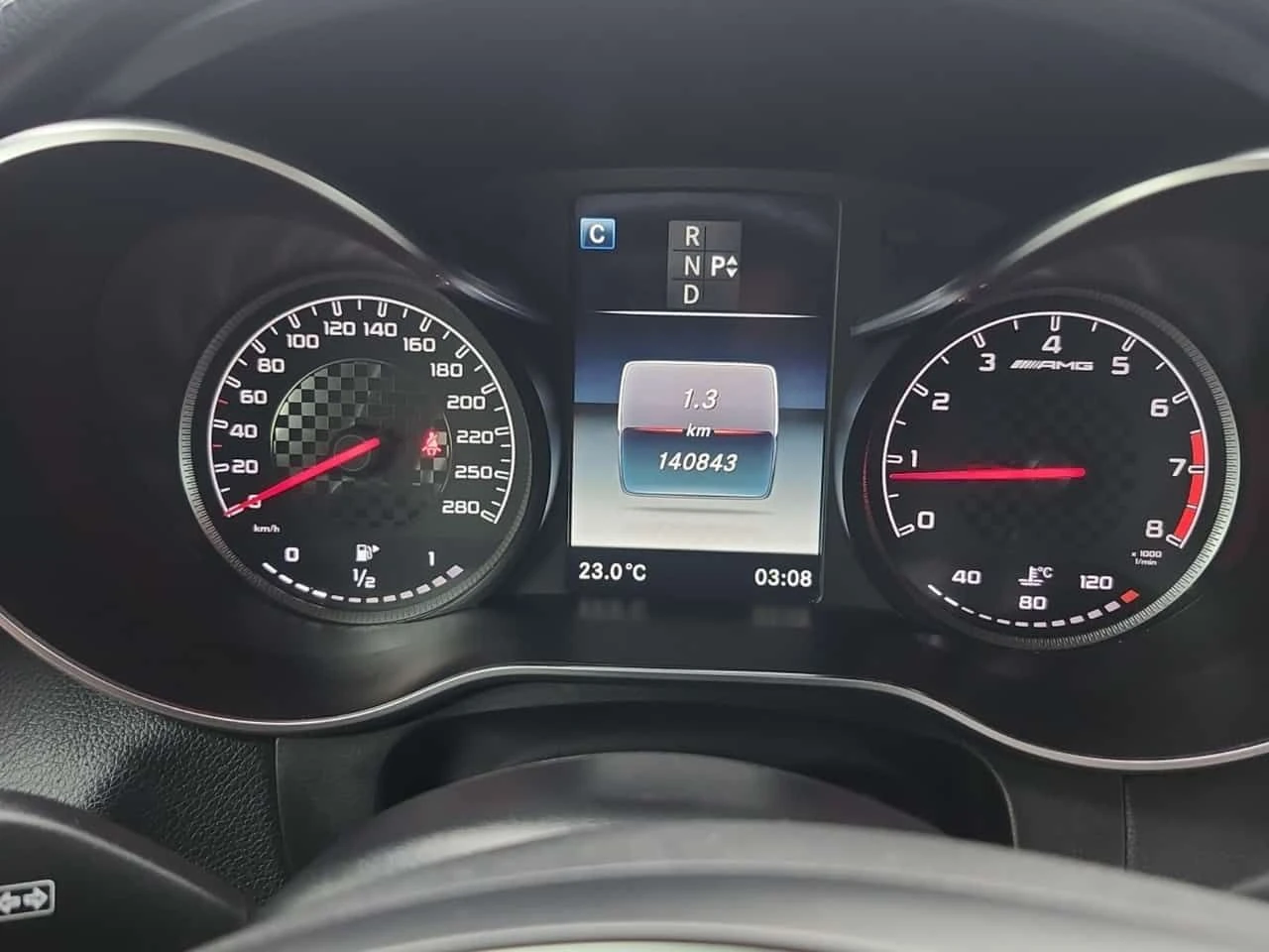 Mercedes-Benz GLC 43 AMG BURMESTER * PANO * KEYLESS *  ПОДГРЕВИ * CARFAX, снимка 9 - Автомобили и джипове - 54941927