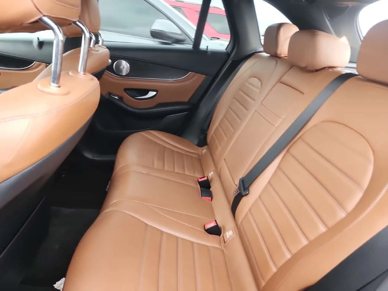 Mercedes-Benz GLC 43 AMG BURMESTER * PANO * KEYLESS *  ПОДГРЕВИ * CARFAX, снимка 11 - Автомобили и джипове - 54941927