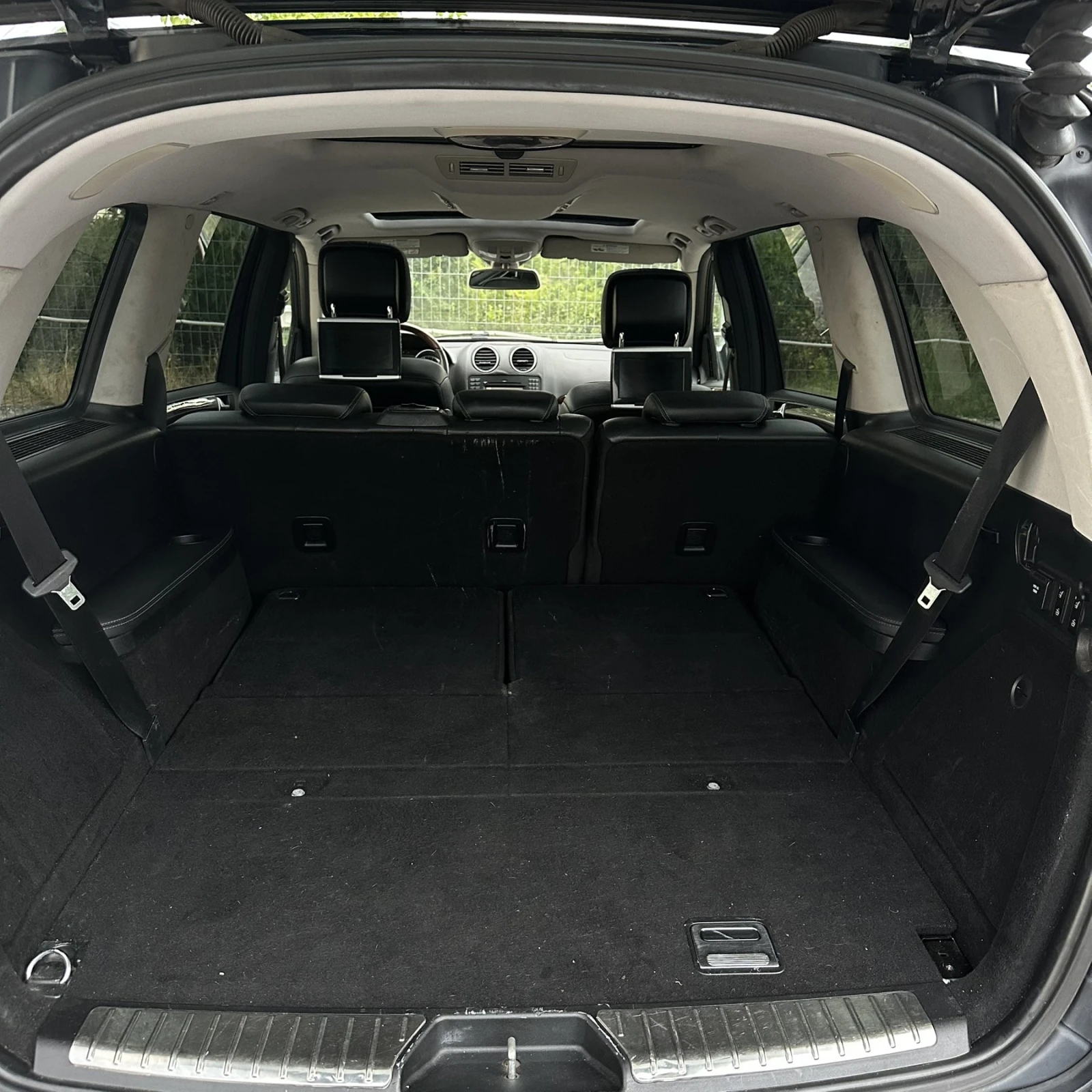 Mercedes-Benz GL 550 AMG, снимка 13 - Автомобили и джипове - 55411114