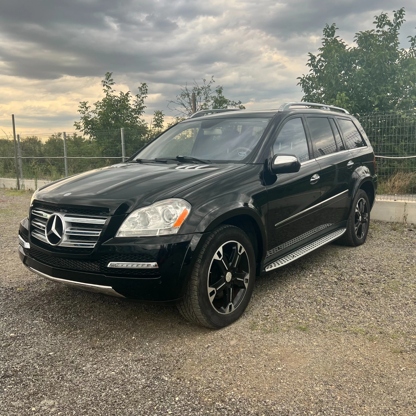 Mercedes-Benz GL 550 AMG, снимка 2 - Автомобили и джипове - 55411114