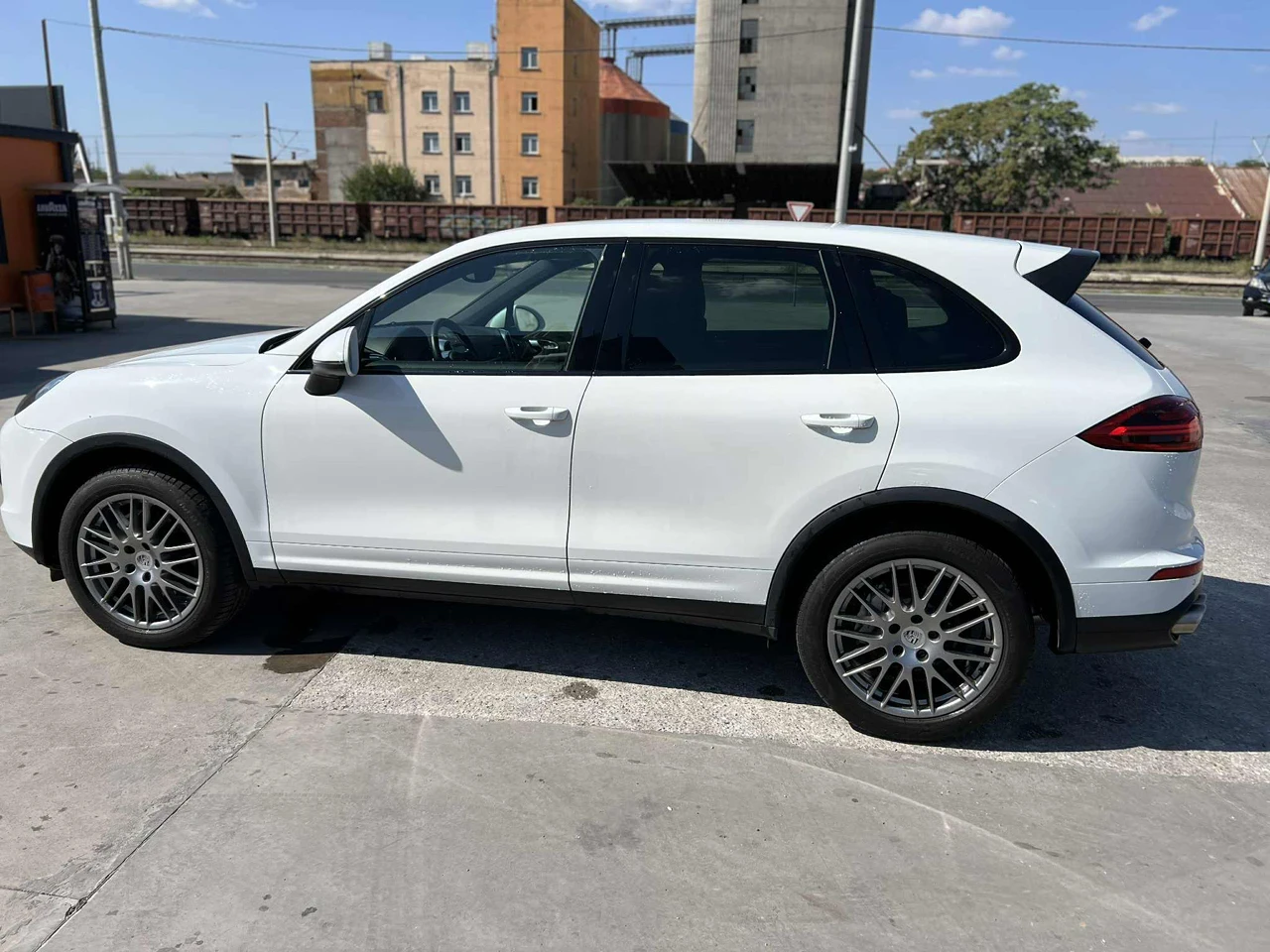 Porsche Cayenne, снимка 3 - Автомобили и джипове - 55528292