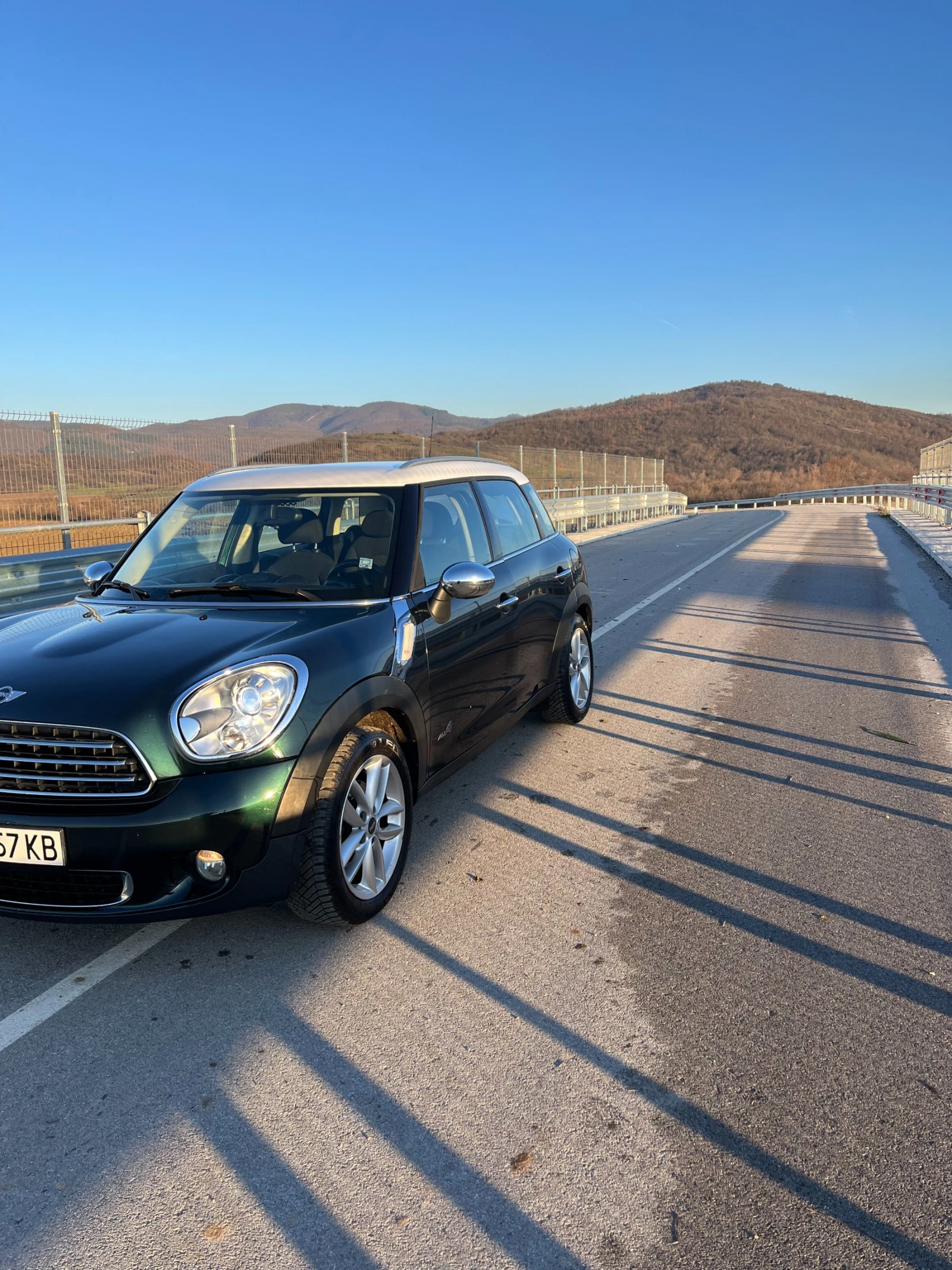 Mini Countryman COOPER D ALL4, снимка 2 - Автомобили и джипове - 56111748