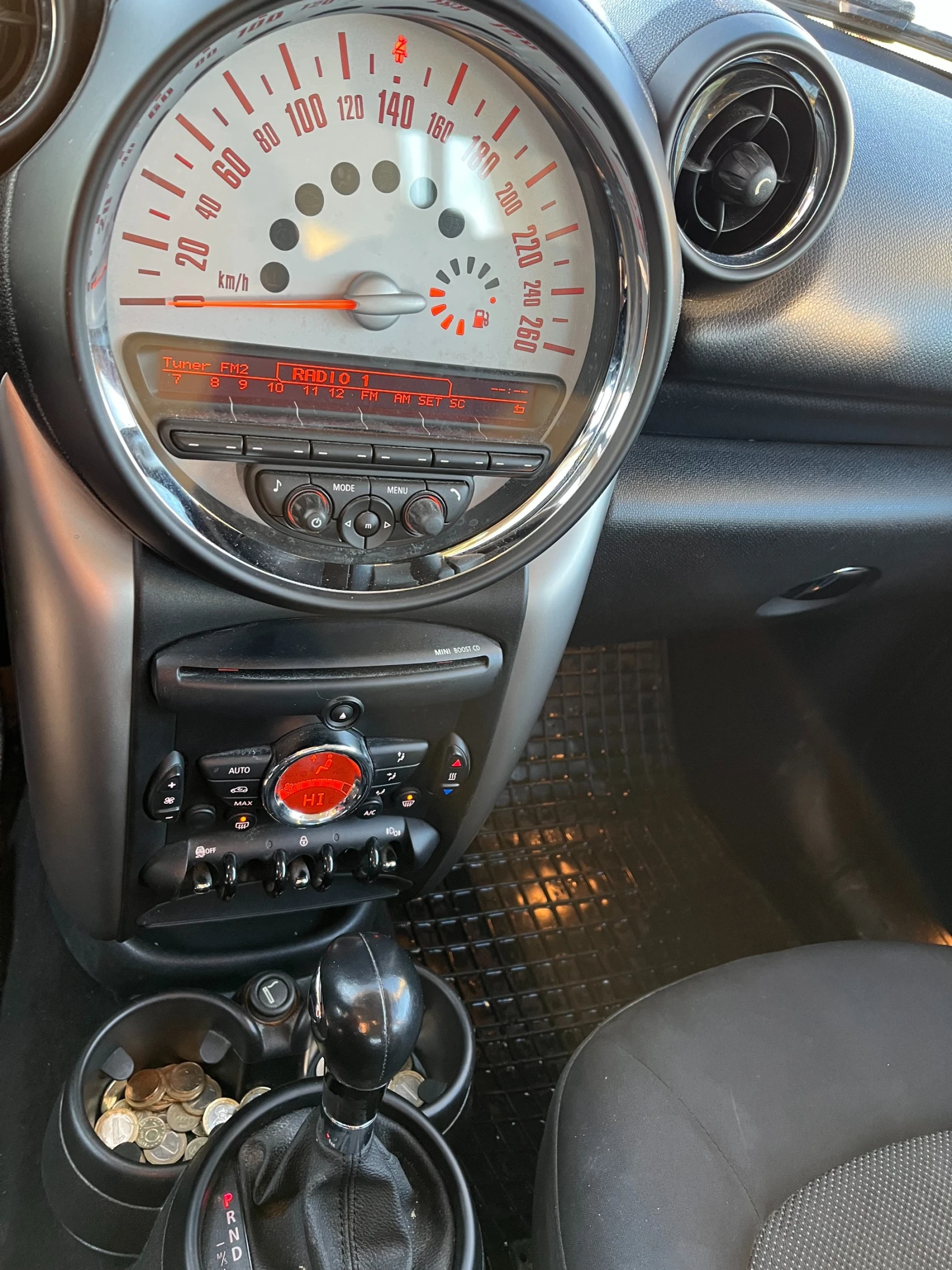 Mini Countryman COOPER D ALL4, снимка 8 - Автомобили и джипове - 56111748