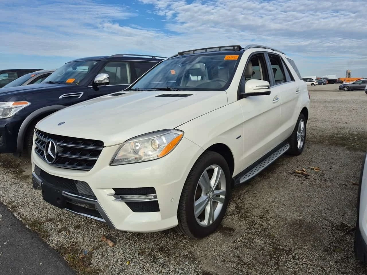 Mercedes-Benz ML 350 * BLUETEC * НА ПРУЖИНИ * ПАНОРАМА * CARFAX * 