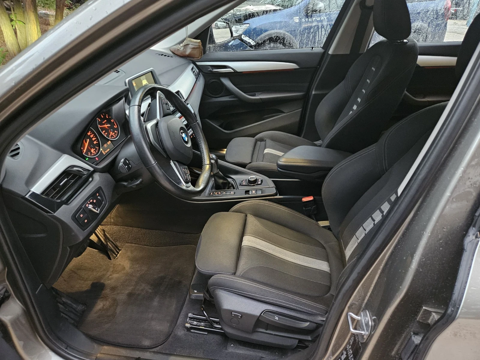 BMW X1, снимка 7 - Автомобили и джипове - 56436952