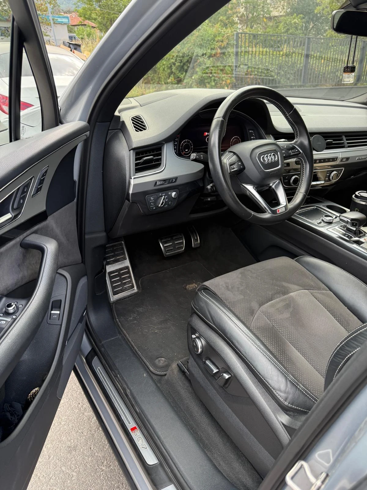 Audi SQ7, снимка 6 - Автомобили и джипове - 56550963