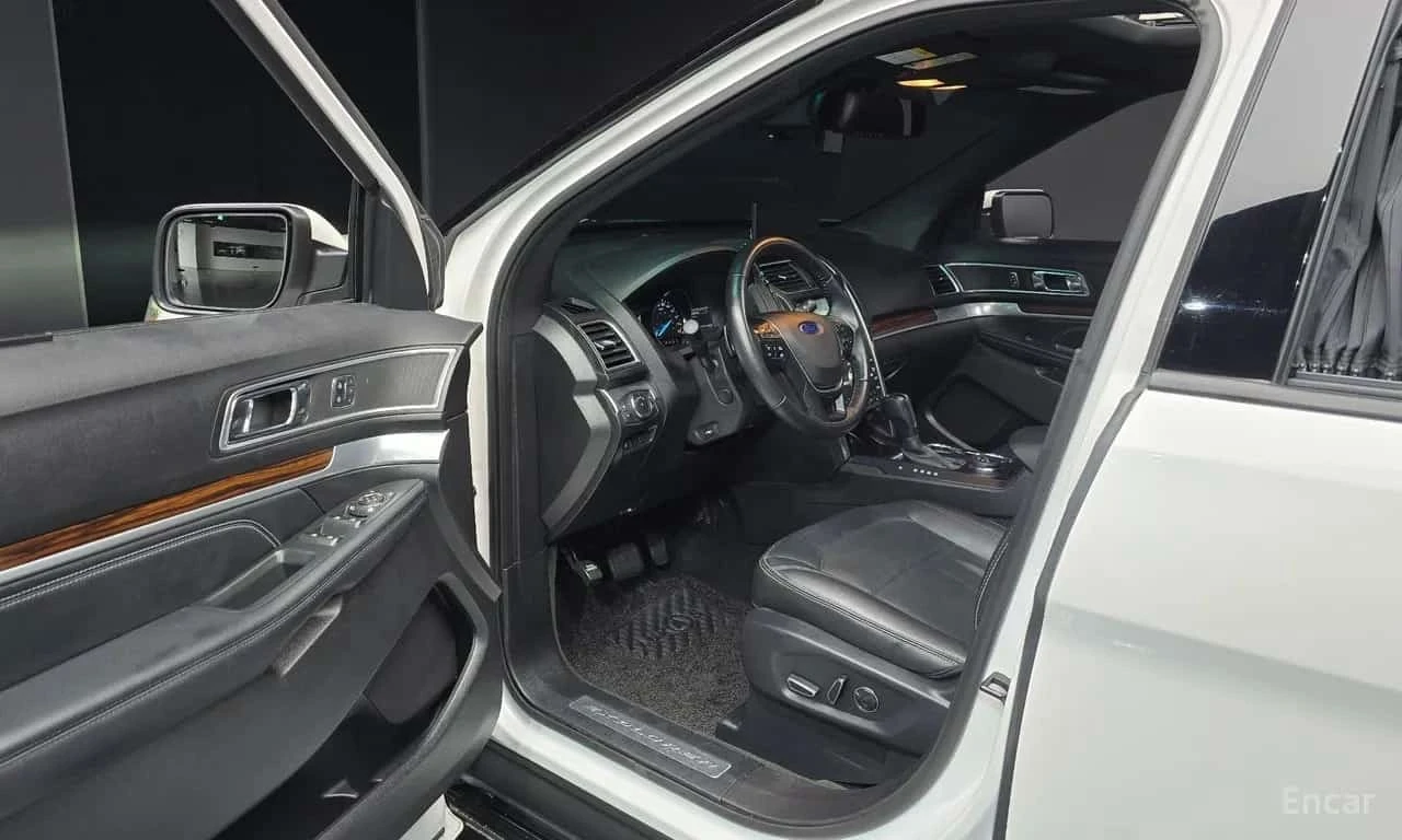 Ford Explorer * 2.3 Limited 4WD * , снимка 10 - Автомобили и джипове - 56598800