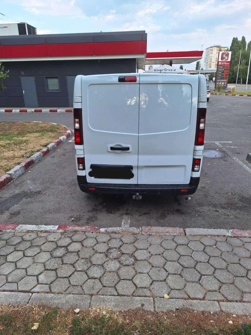 Renault Trafic, снимка 2 - Бусове и автобуси - 47796429