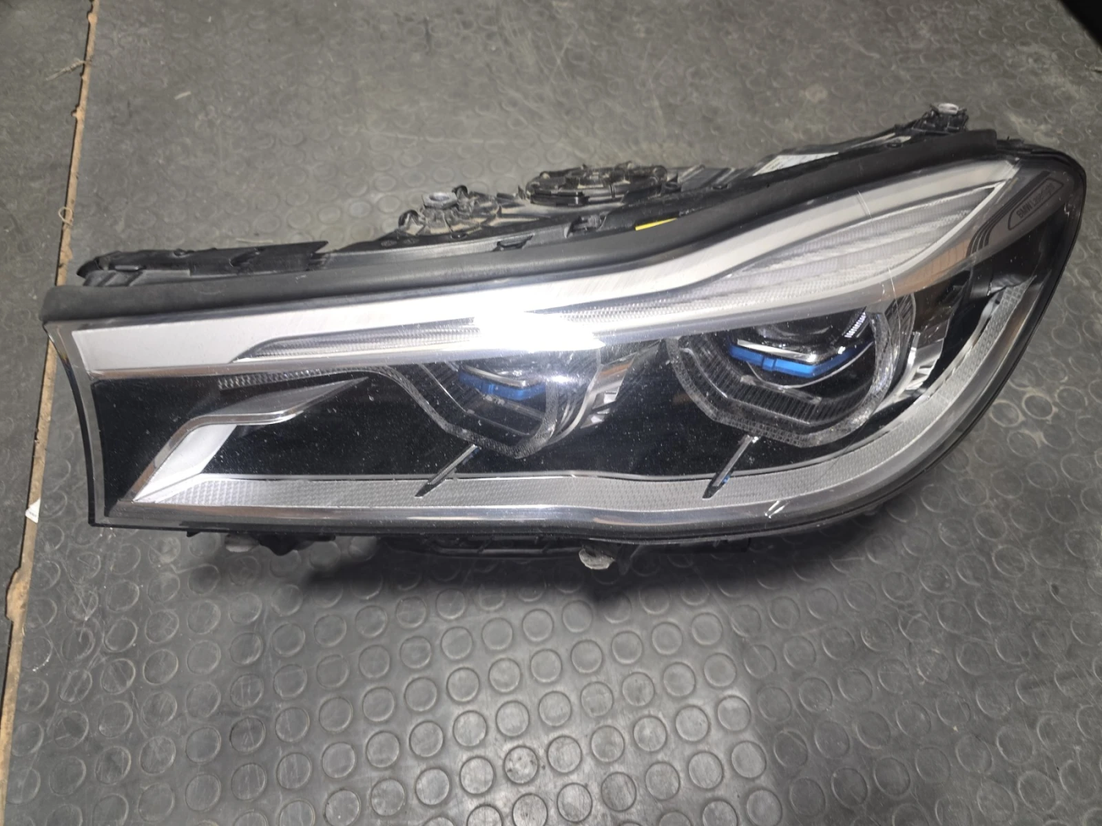  Laser Light   BMW 730D G11   | Mobile.bg   1