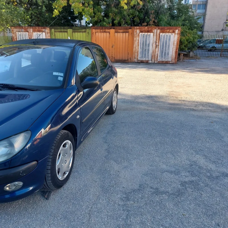 Peugeot 206 1.1, снимка 3 - Автомобили и джипове - 47500625