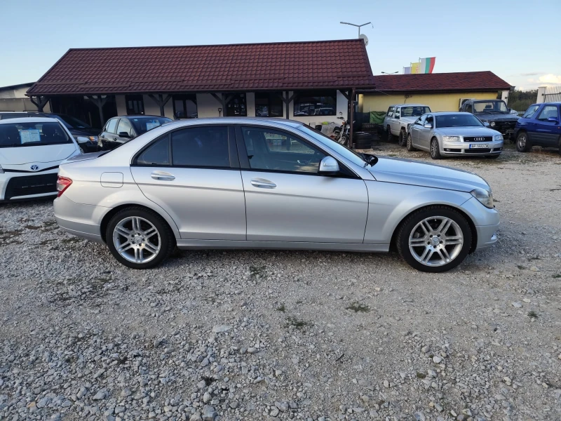 Mercedes-Benz C 200 2.2 дизел, снимка 4 - Автомобили и джипове - 47564619