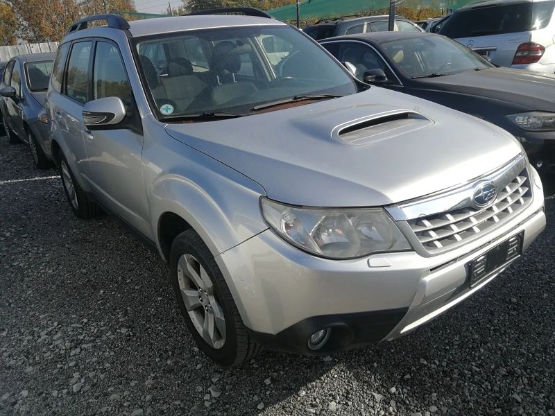 Subaru Forester 4x4, камера паркинг, снимка 5 - Автомобили и джипове - 47779335