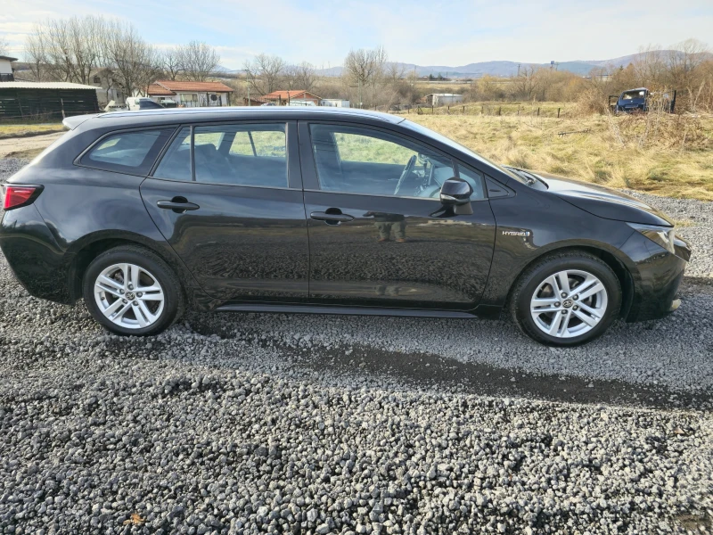 Toyota Corolla 1.8Hybrid Euro 6D, снимка 4 - Автомобили и джипове - 48878299