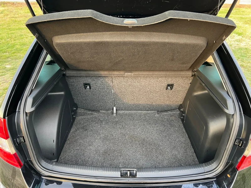 Skoda Rapid, снимка 13 - Автомобили и джипове - 50376785