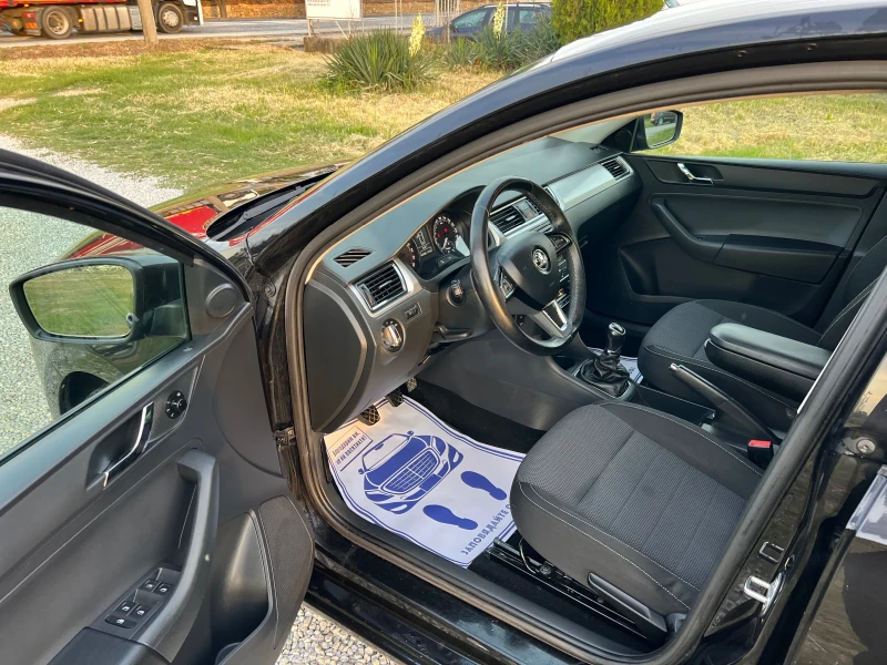 Skoda Rapid, снимка 2 - Автомобили и джипове - 50376785