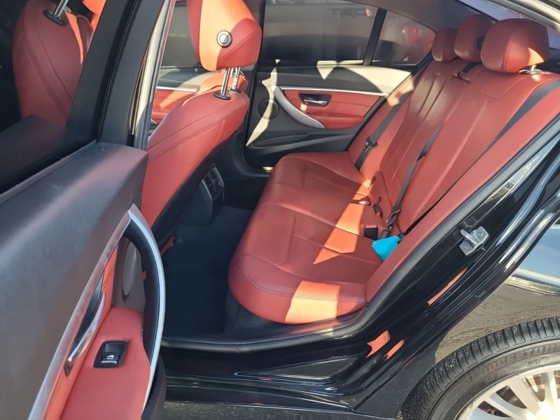 BMW 320 320I xDrive 2.0l, снимка 7 - Автомобили и джипове - 52707195