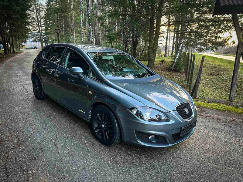 Seat Leon 1.2TSI, снимка 8 - Автомобили и джипове - 52870622