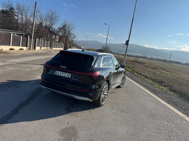 Audi E-Tron 55 quattro, снимка 5 - Автомобили и джипове - 53019542