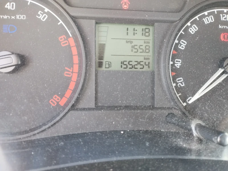 Skoda Fabia, снимка 7 - Автомобили и джипове - 53108846