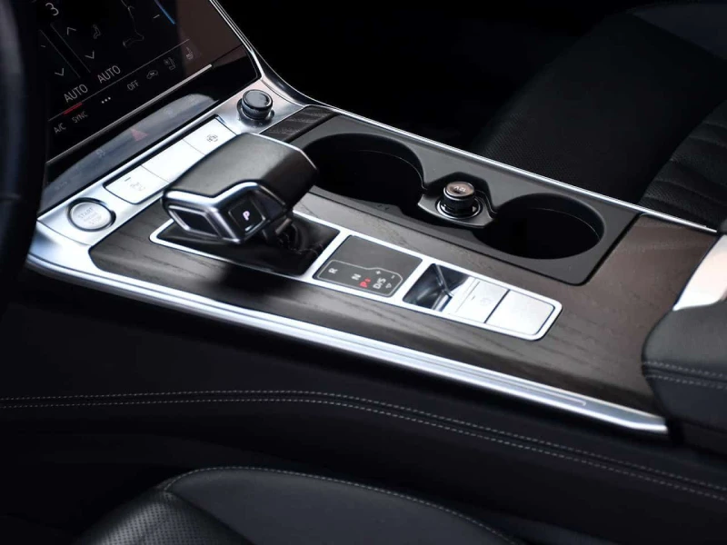 Audi A7 S Line quattro Technik CARFAX, снимка 7 - Автомобили и джипове - 53510038