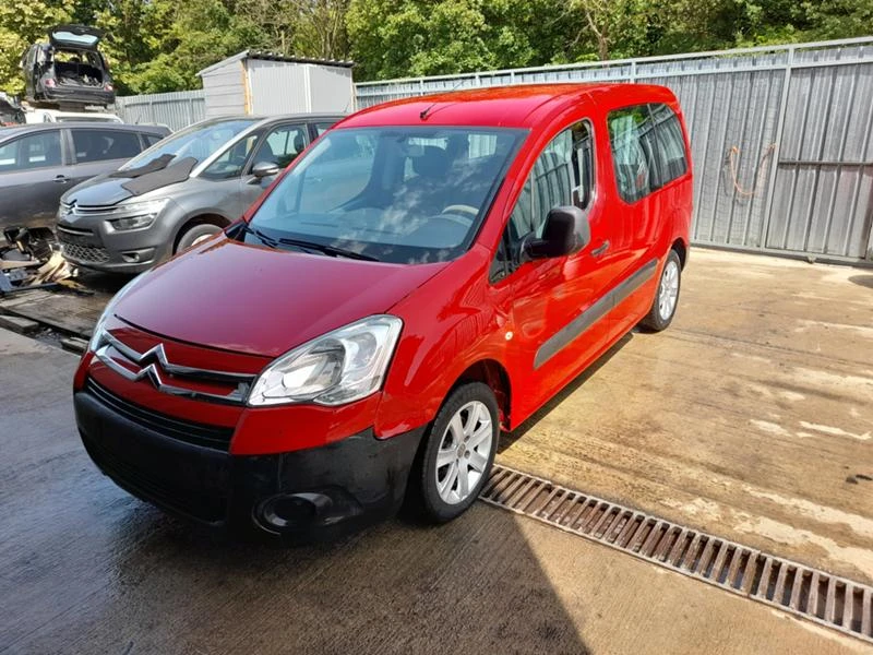 Citroen Berlingo 1.6hdi 75к.с., снимка 1 - Автомобили и джипове - 47180984