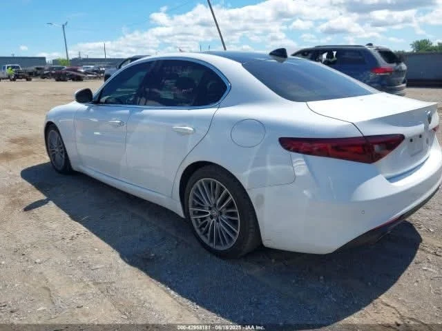 Alfa Romeo Giulia TI RWD - изображение 3