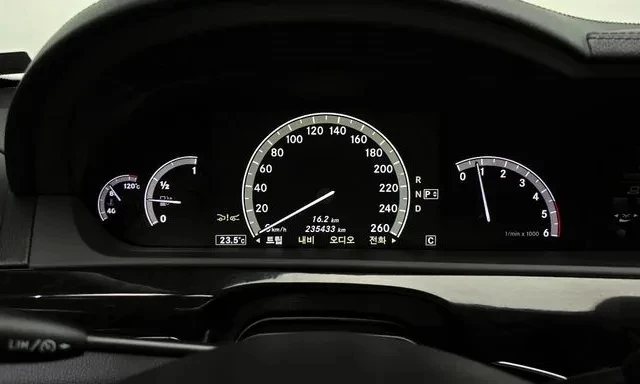 Mercedes-Benz S 350  - изображение 7