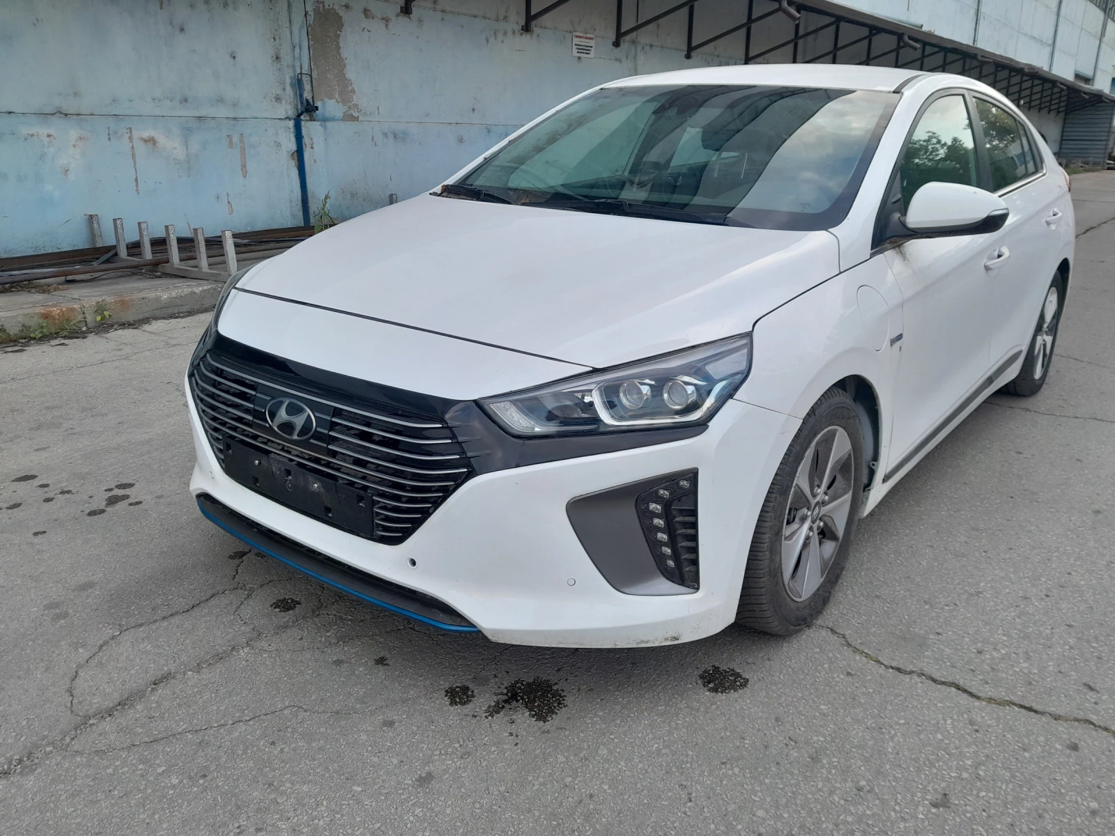 Hyundai Ioniq Premium на части | Mobile.bg — изображение 1