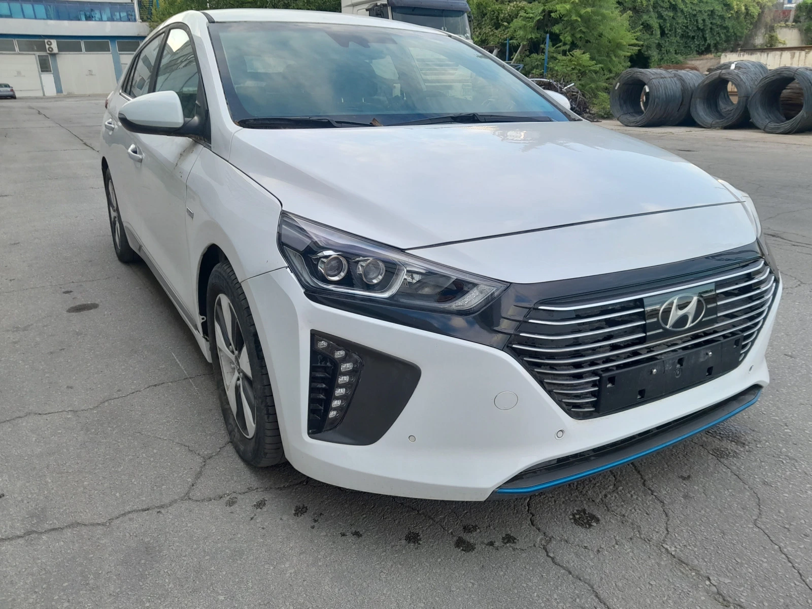 Hyundai Ioniq Premium  - изображение 2