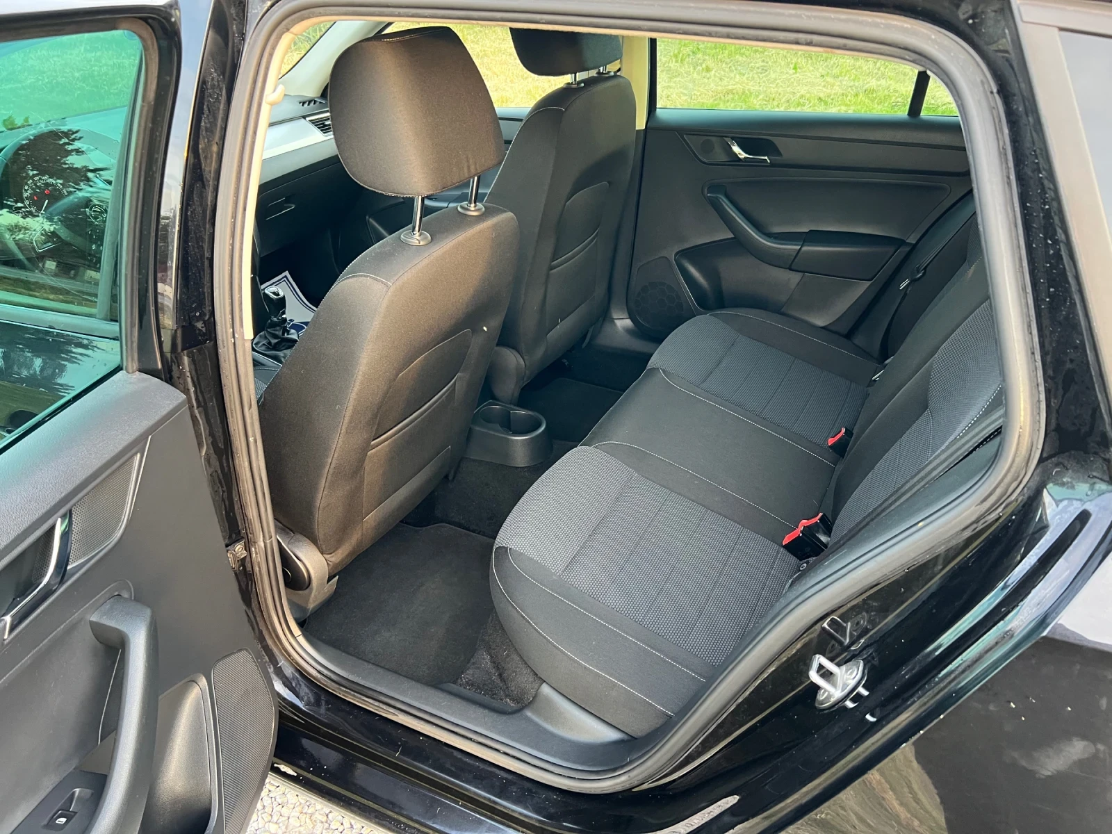 Skoda Rapid | Mobile.bg — изображение 12