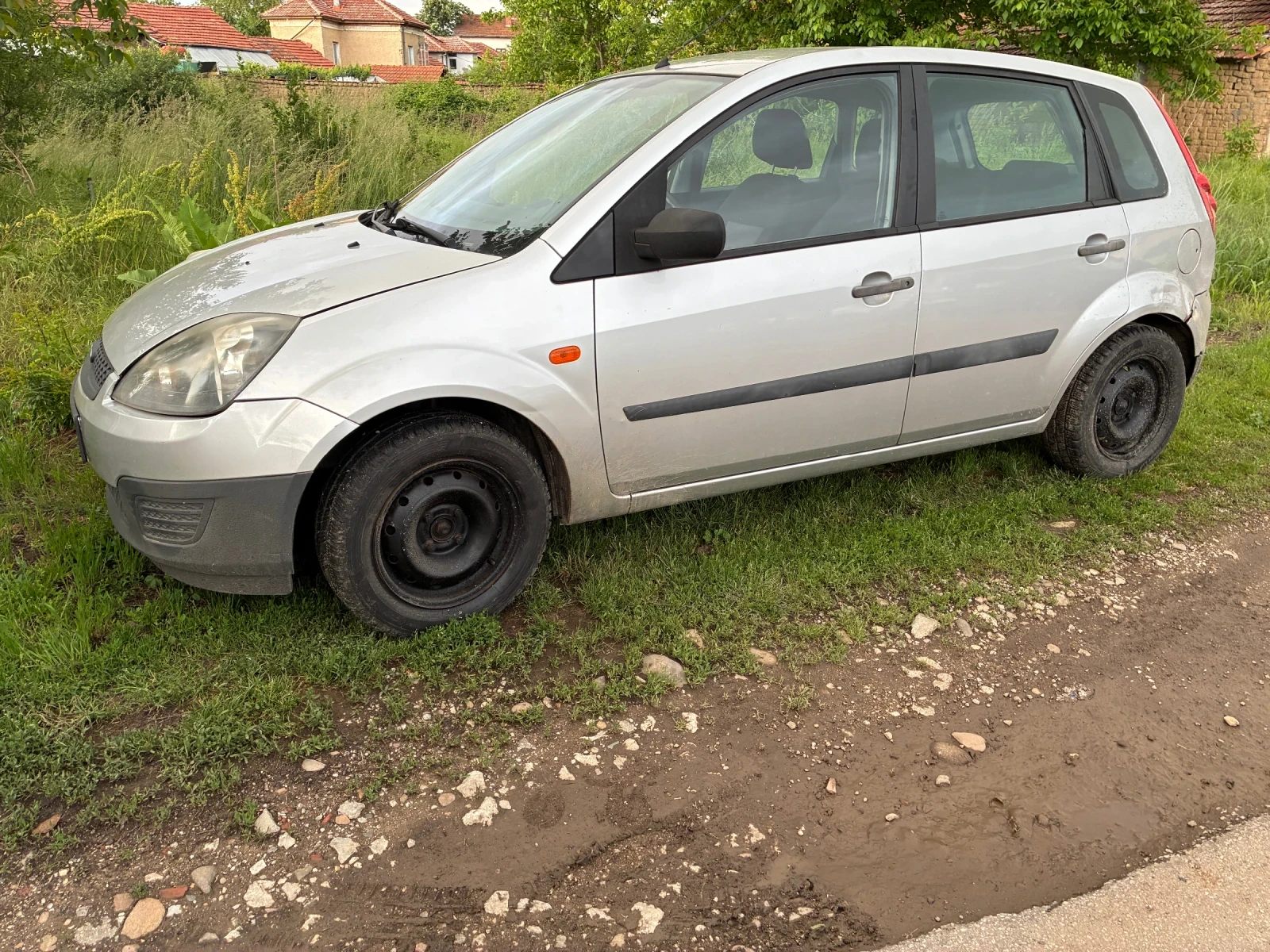 Ford Fiesta  - изображение 2