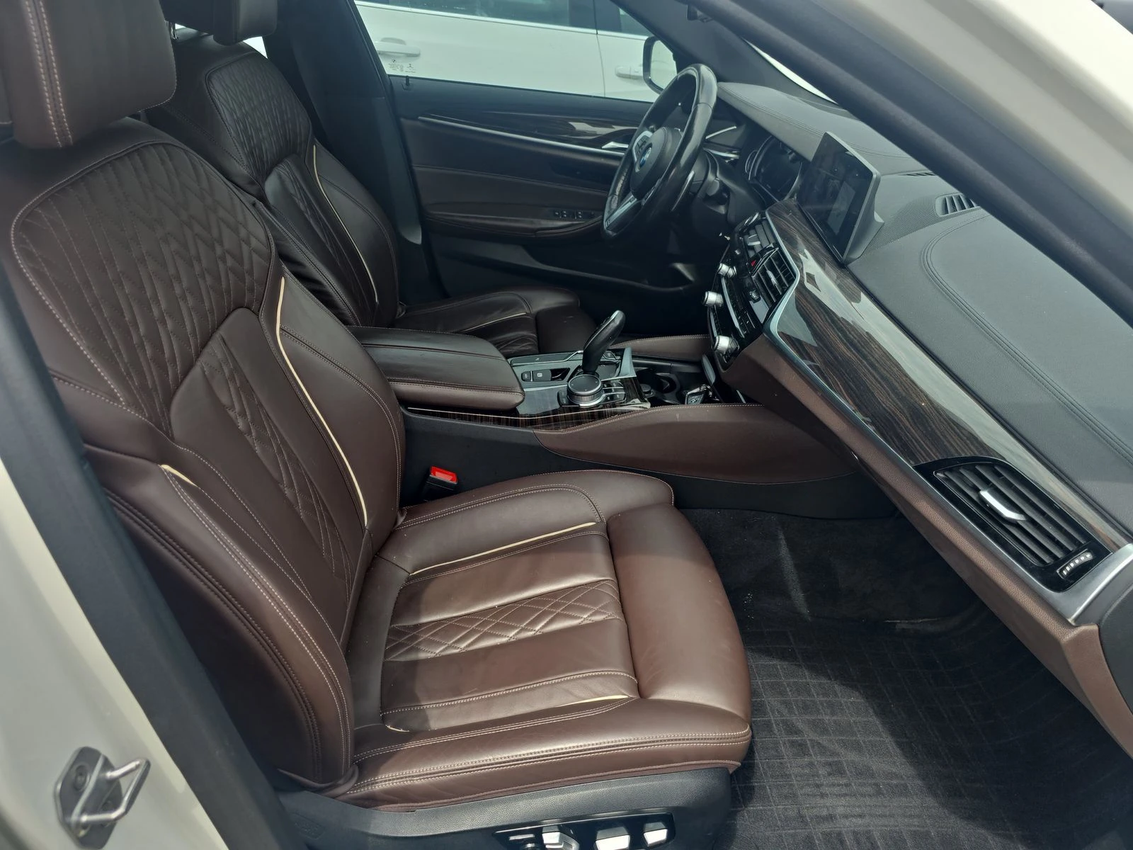 BMW 540 xDrive M SPORT LINE* АВТОКРЕДИТ*  - изображение 10
