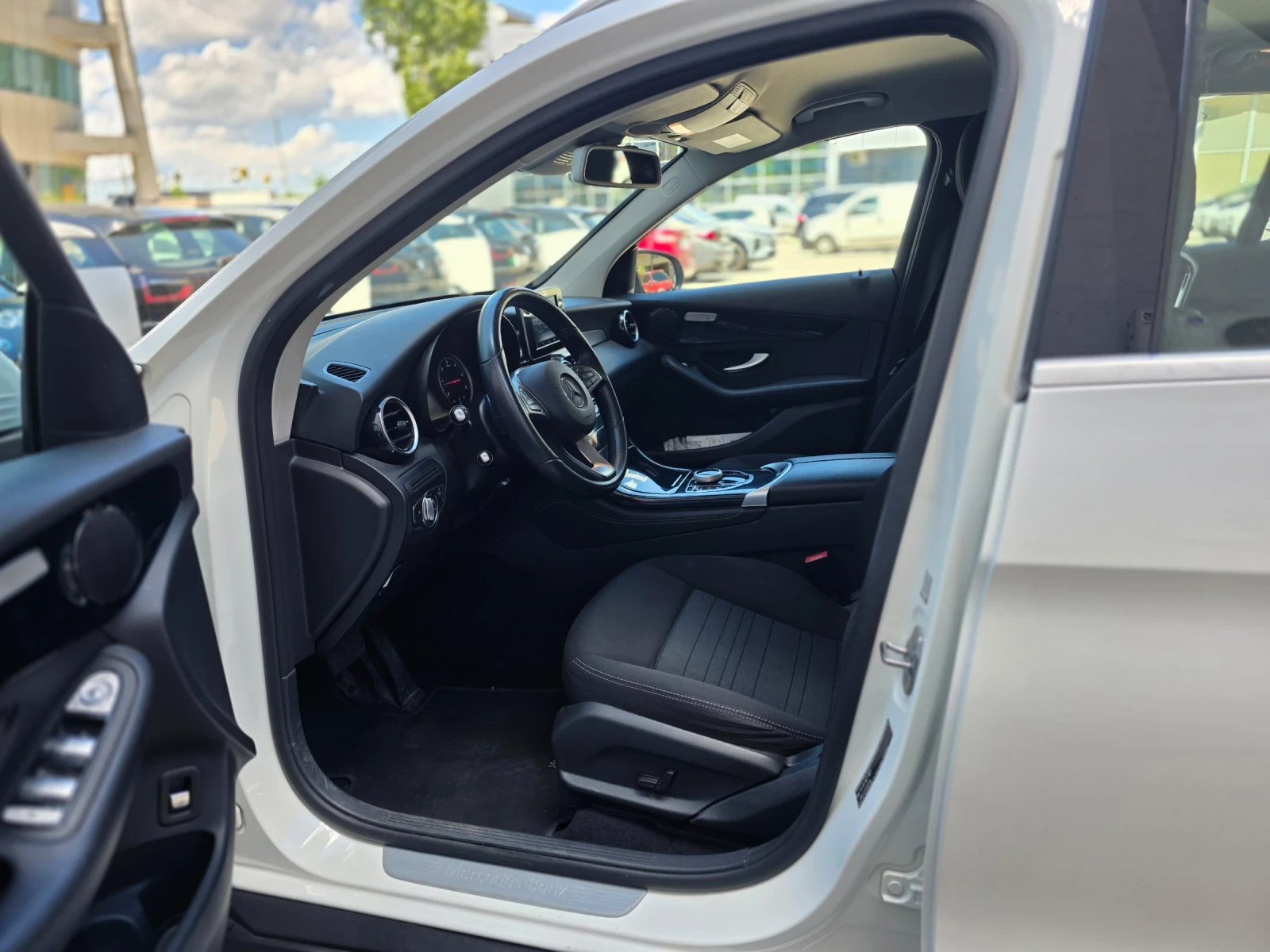 Mercedes-Benz GLC 220 2.0, снимка 10 - Автомобили и джипове - 50994068