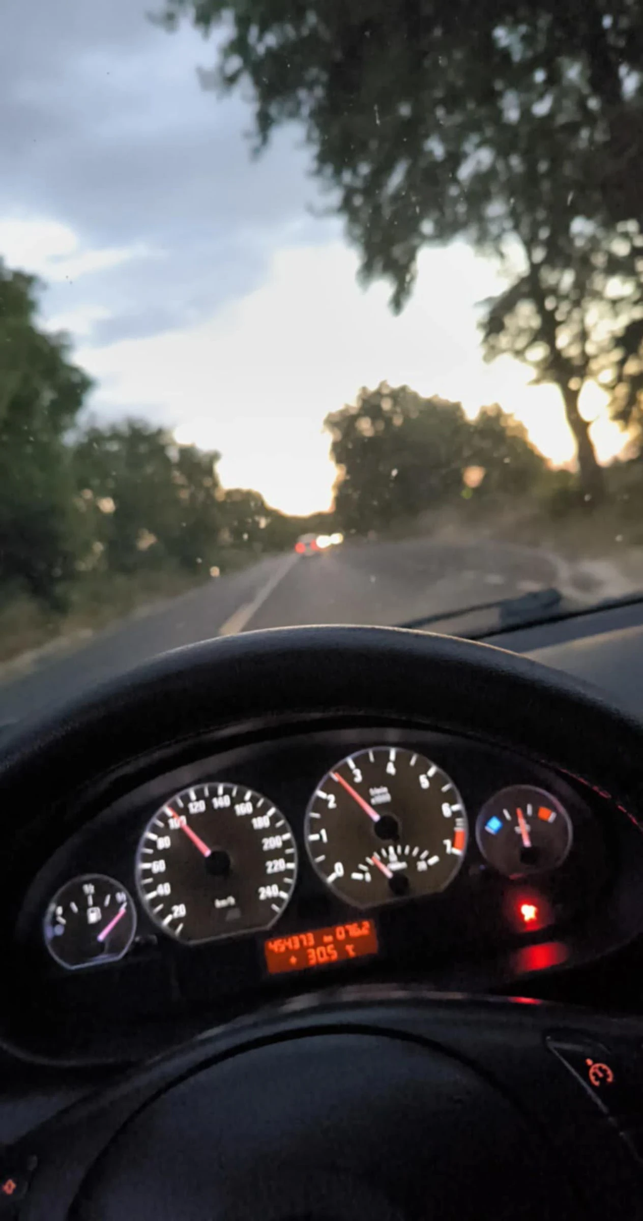 BMW 330  - изображение 7