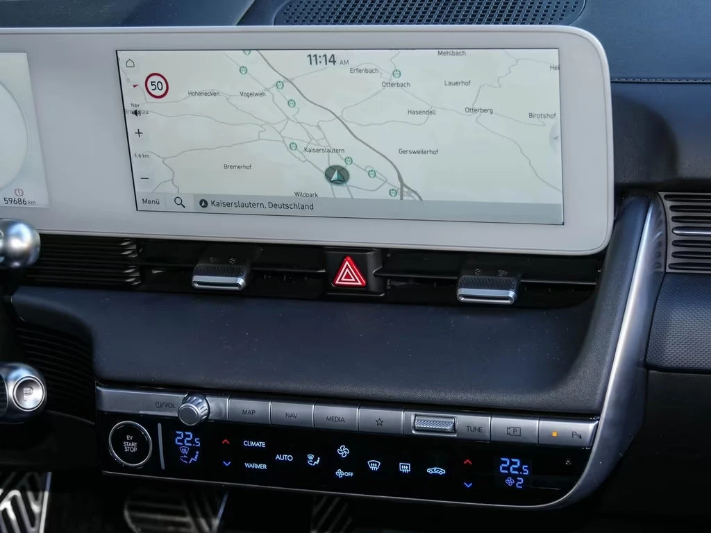 Hyundai Ioniq 325HP/UNIQ/4X4/PANO/360/HUD/BOSE/784v - изображение 9