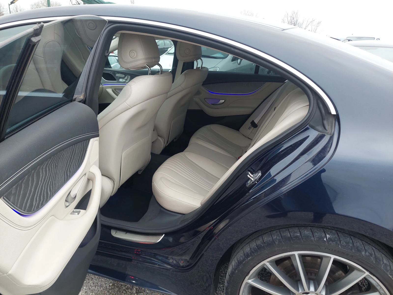 Mercedes-Benz CLS 350 4MATIC - изображение 9