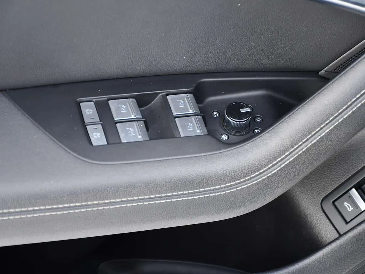 Audi A7 S Line quattro Technik CARFAX - изображение 8