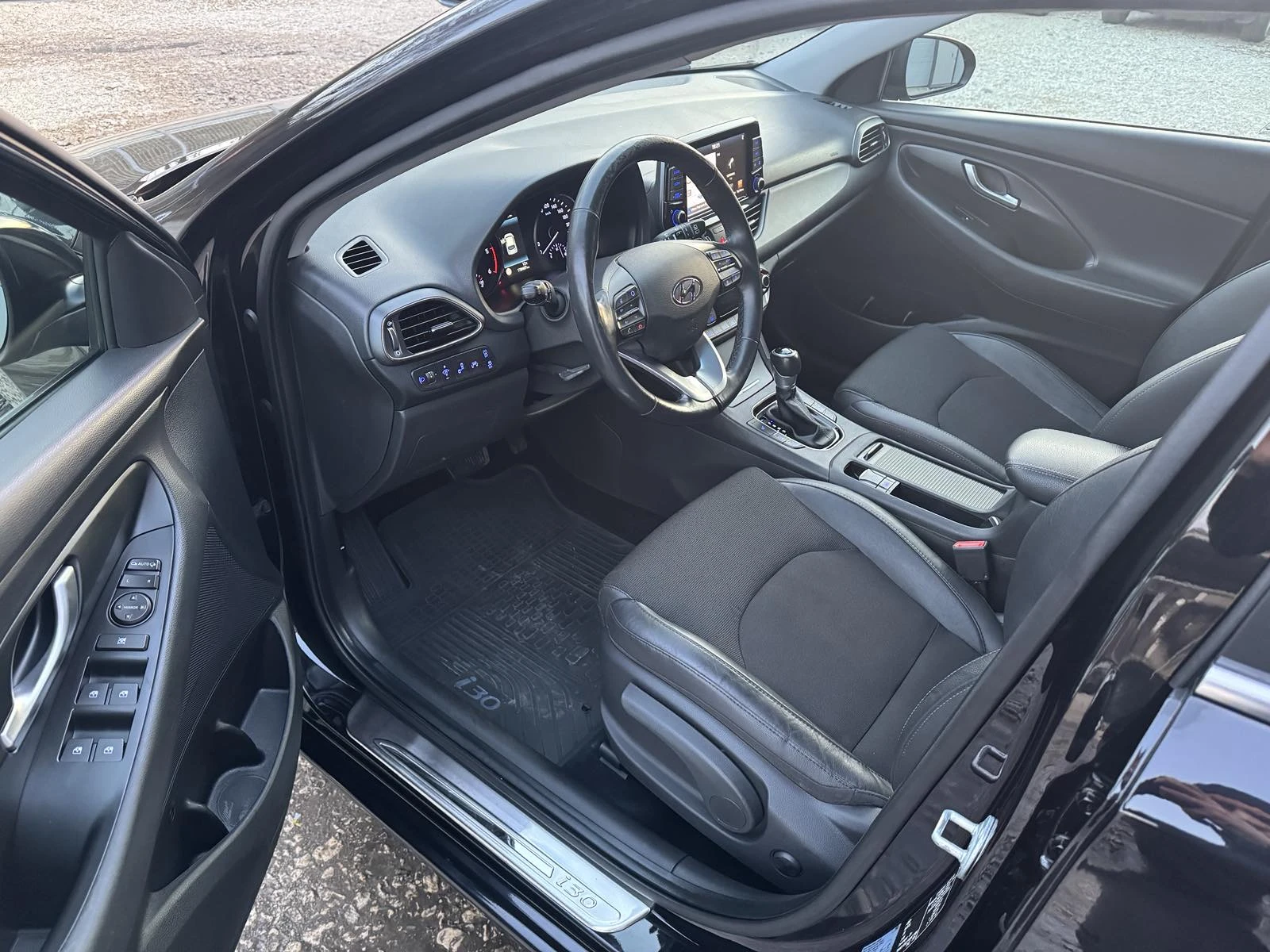 Hyundai I30 1.6DIESEL* FULL* AVTOMAT* EVRO6, снимка 13 - Автомобили и джипове - 53866095