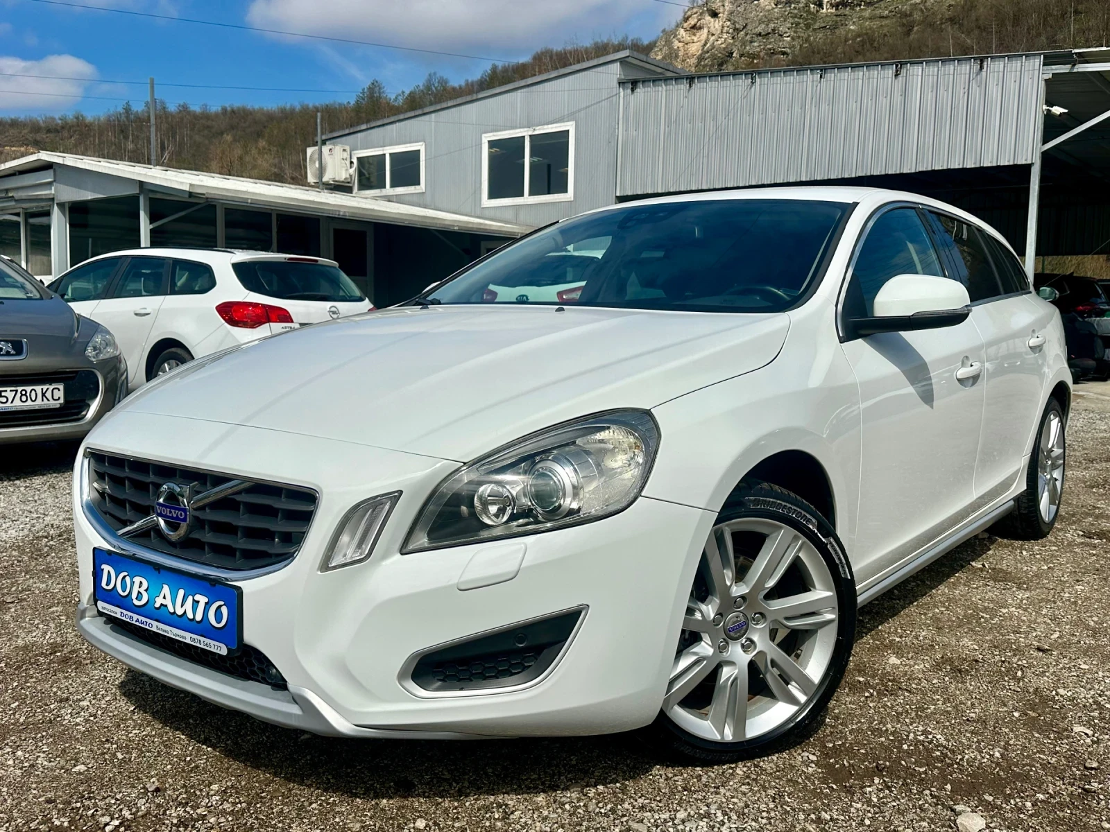 Volvo V60 2.0D-159000км-163к.с-АВТОМАТ-SUMMUM-XENON-ПОДГРЕВ