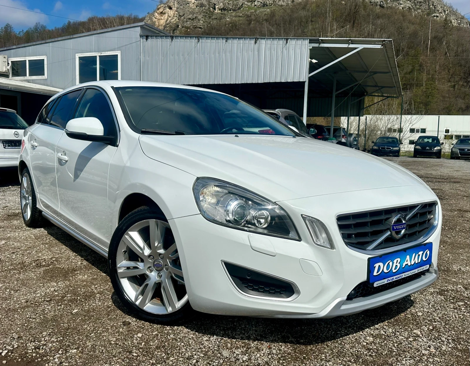 Volvo V60 2.0D-159000км-163к.с-АВТОМАТ-SUMMUM-XENON-ПОДГРЕВ, снимка 7 - Автомобили и джипове - 54061948