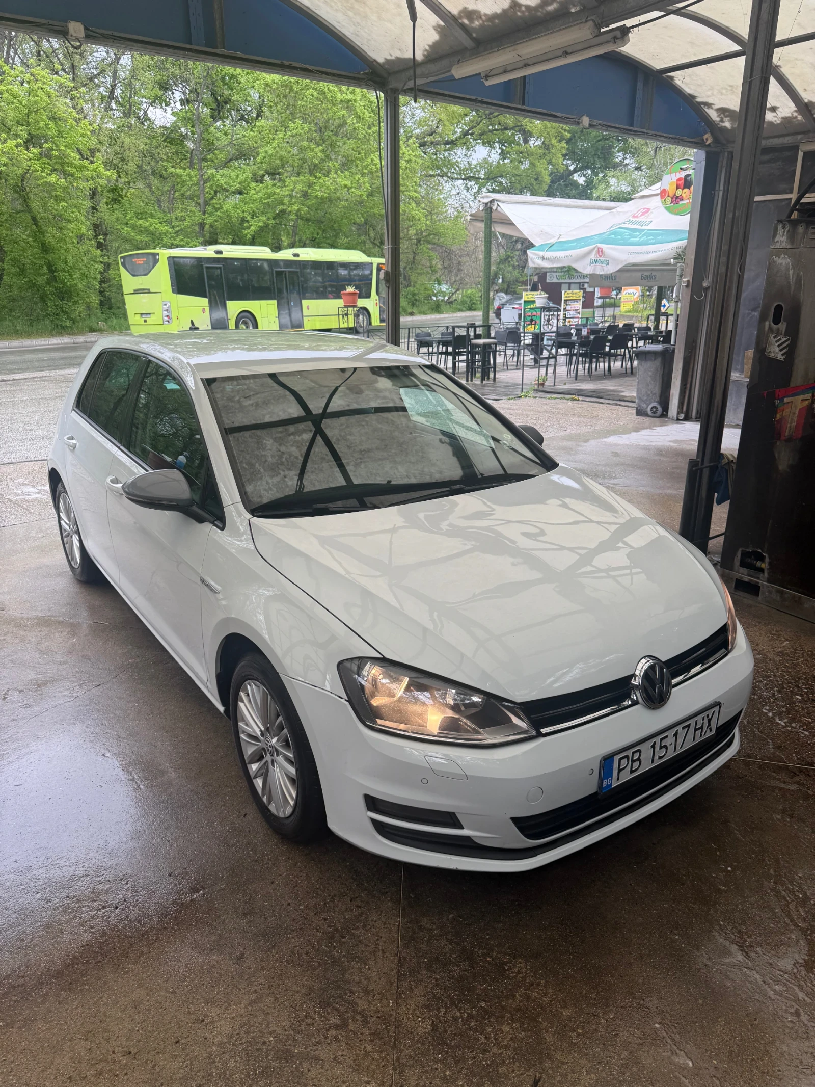 VW Golf 1.6 tdi, снимка 2 - Автомобили и джипове - 54331238