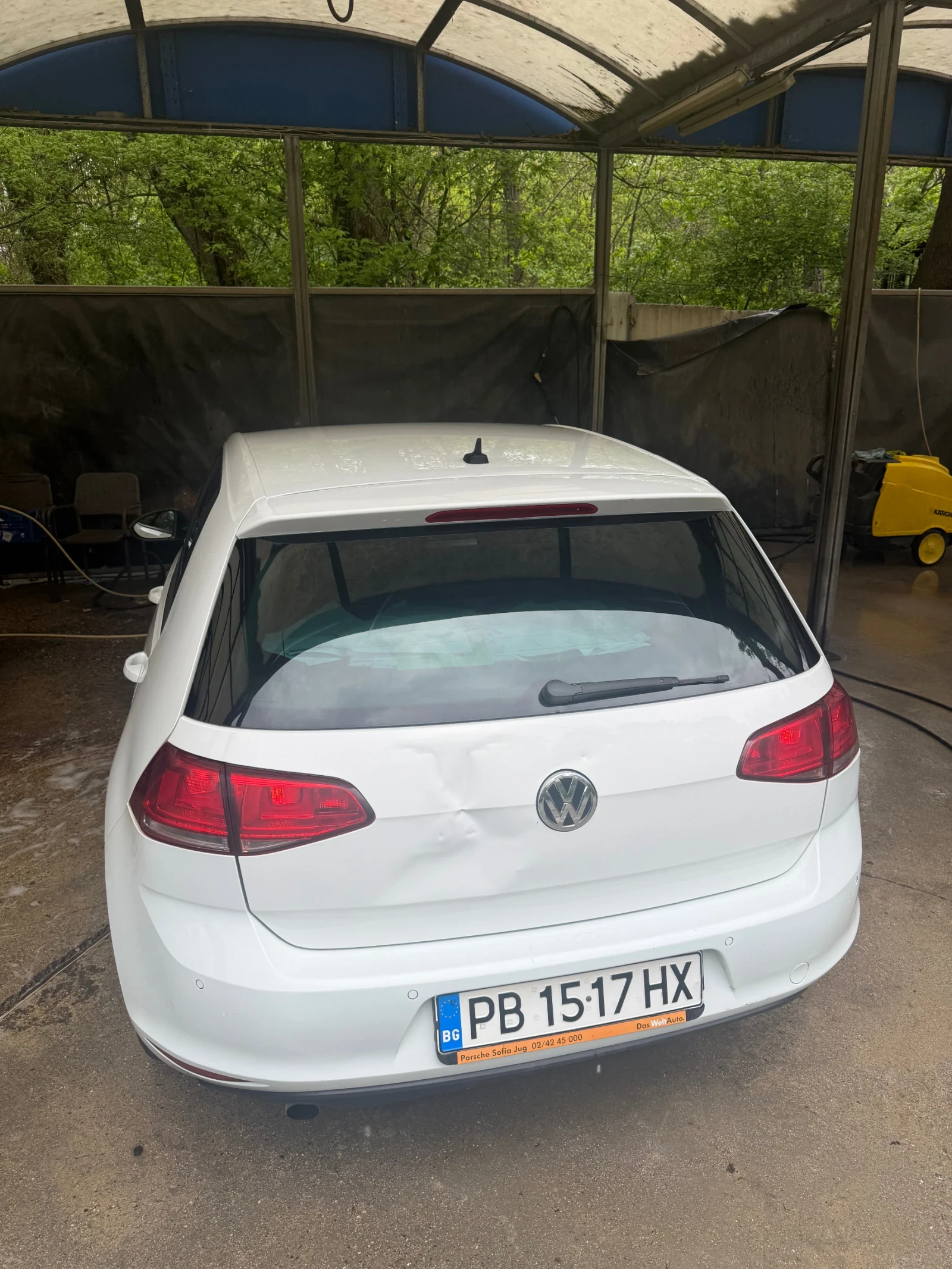 VW Golf 1.6 tdi, снимка 4 - Автомобили и джипове - 54331238