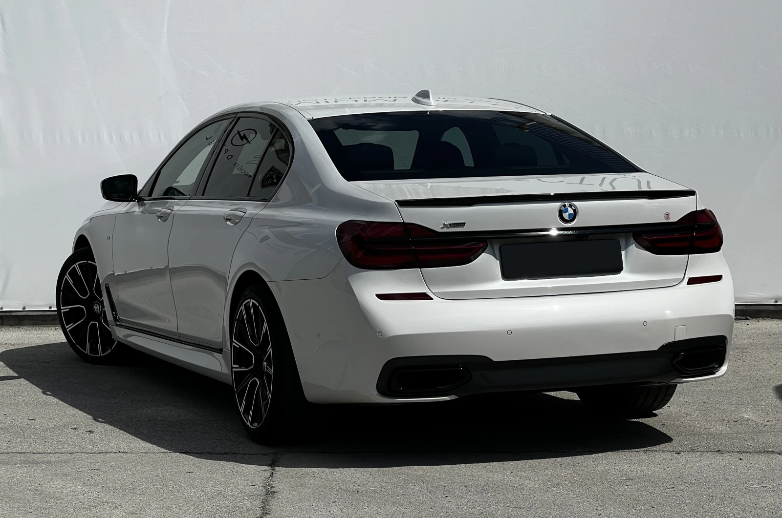 BMW 740 d xDrive, снимка 4 - Автомобили и джипове - 54440649