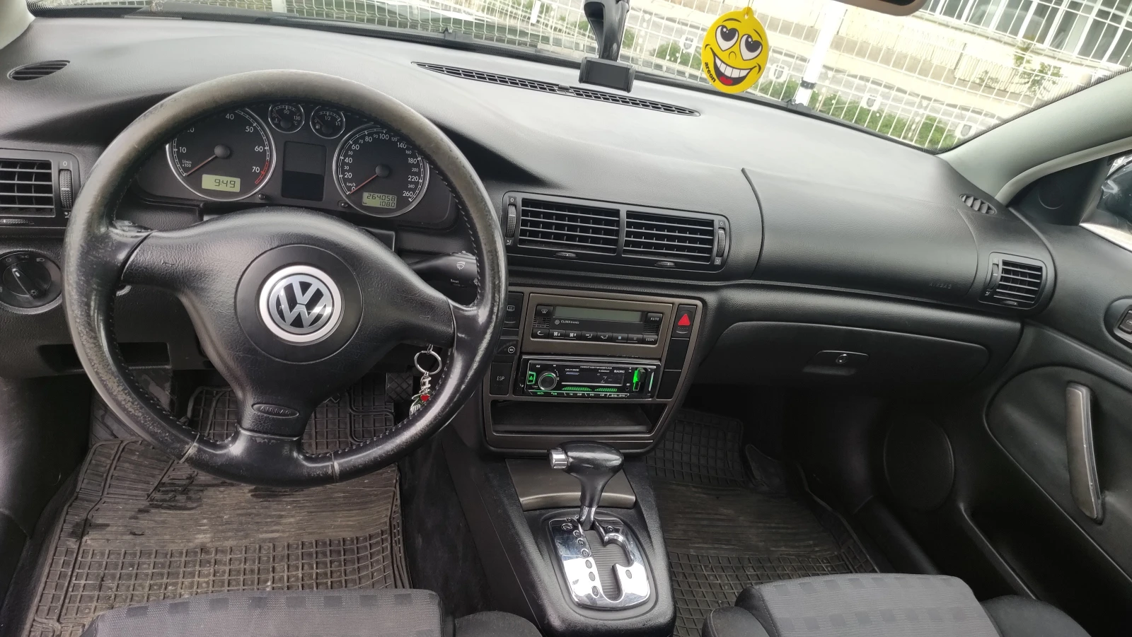 VW Passat 1.8T Автоматик, снимка 3 - Автомобили и джипове - 54731681