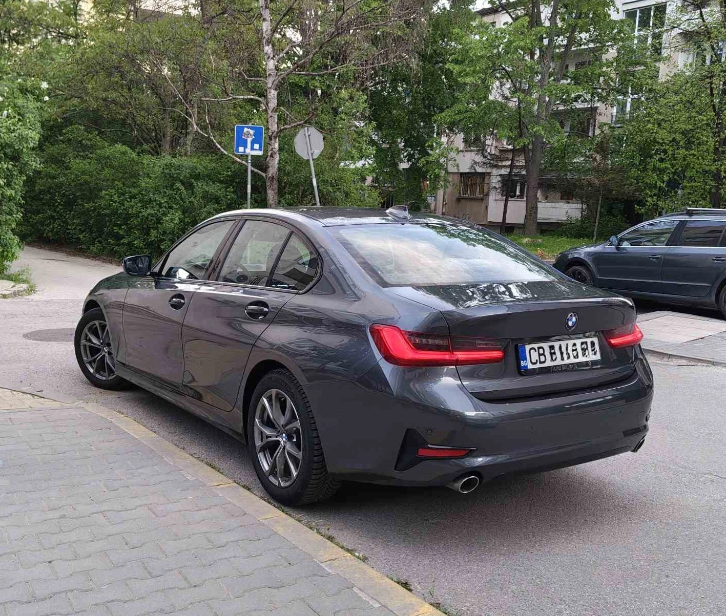 BMW 318 d в Гаранция, снимка 3 - Автомобили и джипове - 55133325