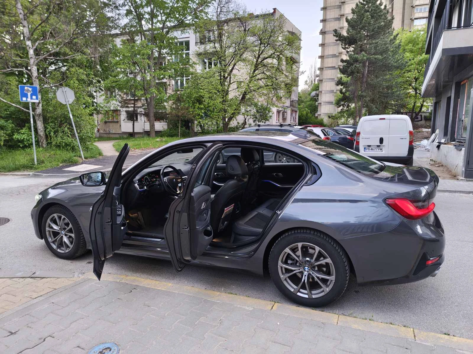 BMW 318 d в Гаранция, снимка 6 - Автомобили и джипове - 55133325